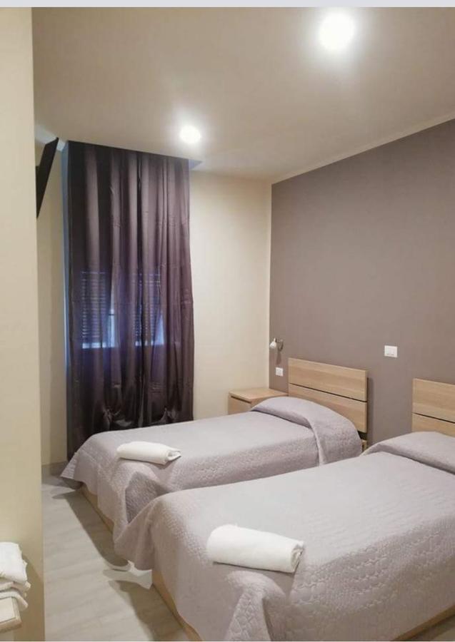 Albergo Torino Albenga Eksteriør billede